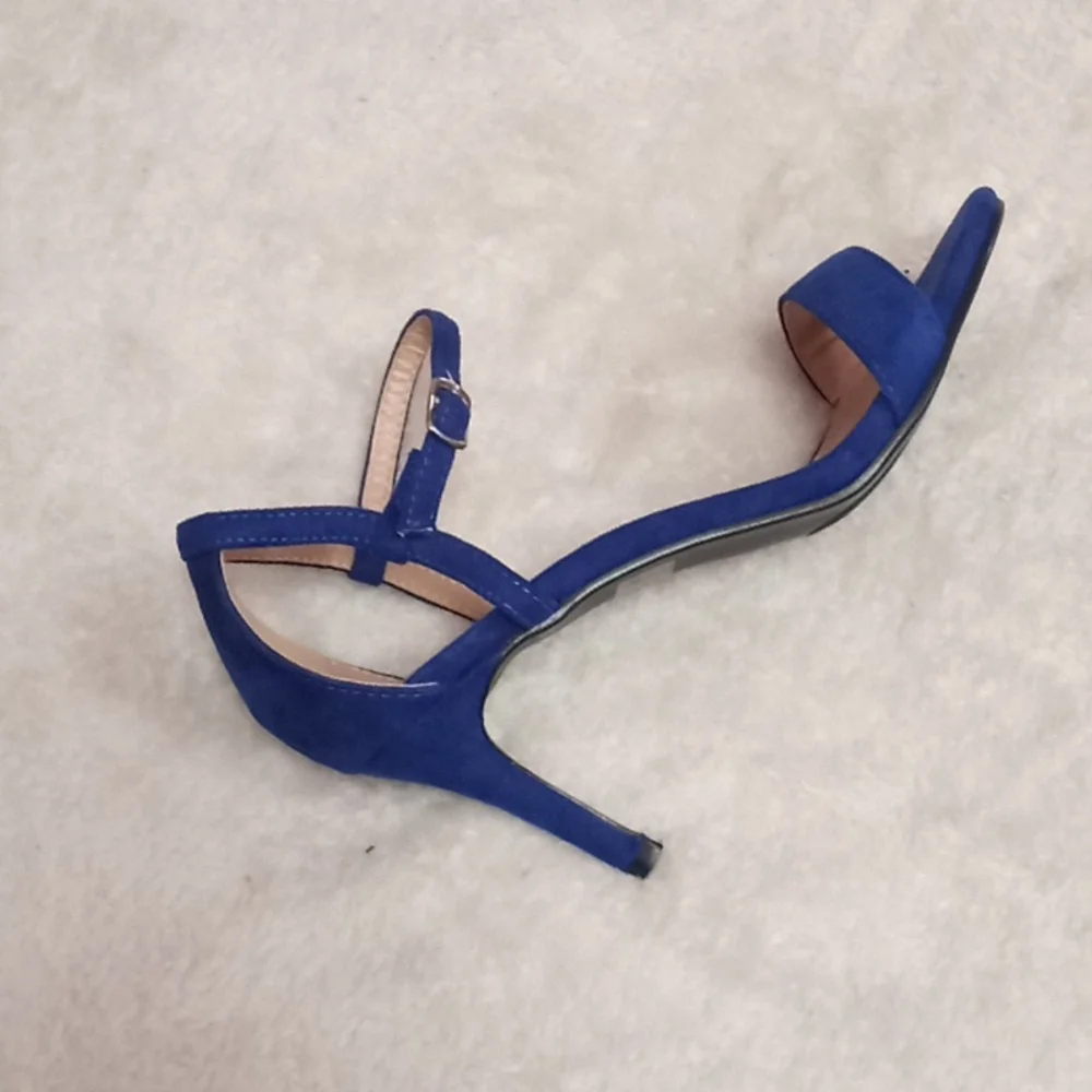 blue high heel shoe - Picture 3 of 5